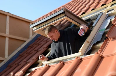Pose de fenêtres de toit Velux à Monthuchon